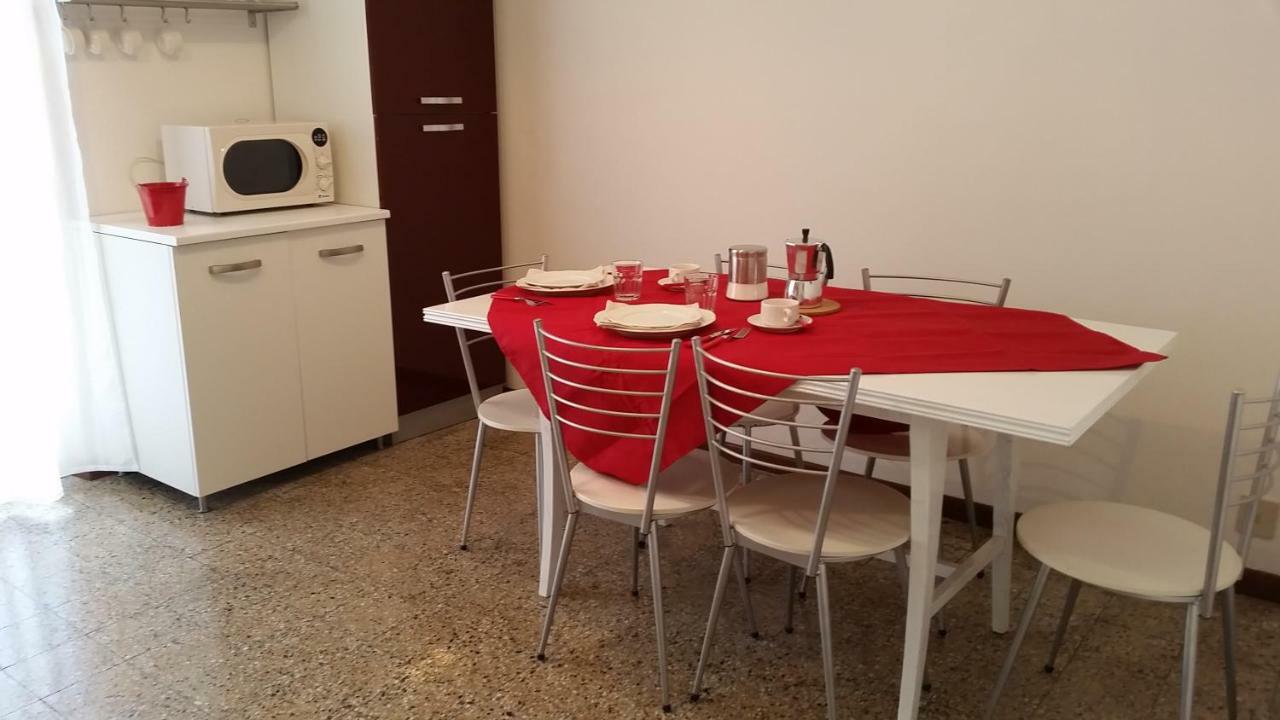 In Vacanza Da Marinella Albenga Exterior photo